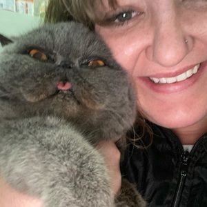 Meet your Posher, Haley